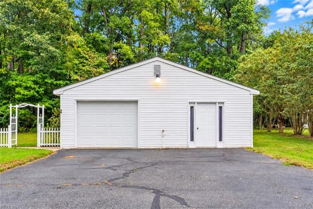 9134 Richmond RD W, Toano, VA 23168