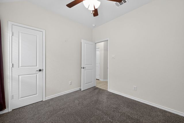 126 Redding Lane, Red Oak, TX 75154