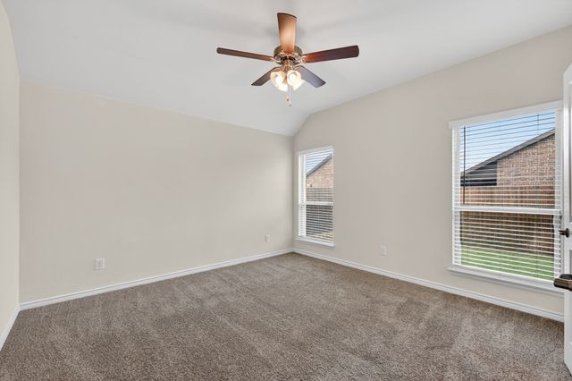 126 Redding Lane, Red Oak, TX 75154