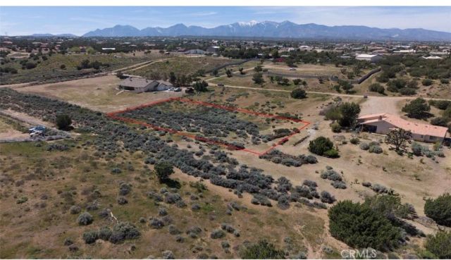32 Verbena, Oak Hills, CA 92344