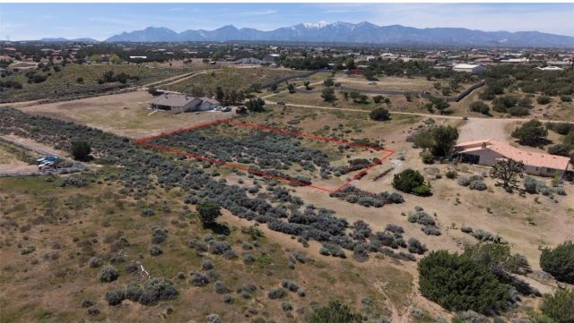 32 Verbena, Oak Hills, CA 92344