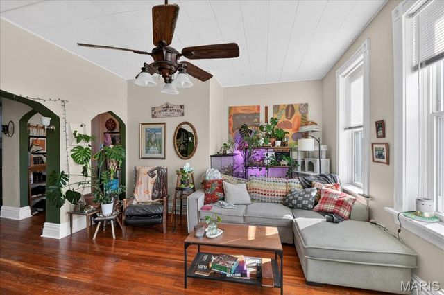 4067 Connecticut Street, St Louis, MO 63116