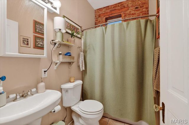 4067 Connecticut Street, St Louis, MO 63116