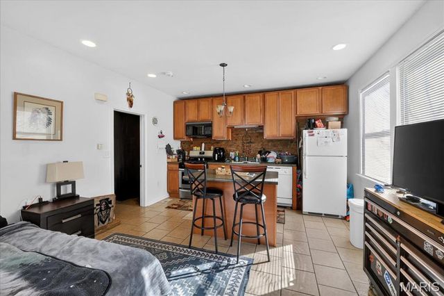 4067 Connecticut Street, St Louis, MO 63116