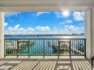602 Harbor Boulevard, 201, Destin, FL 32541
