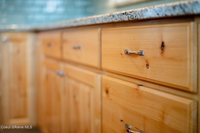 7463 W Lancaster Rd, Rathdrum, ID 83858