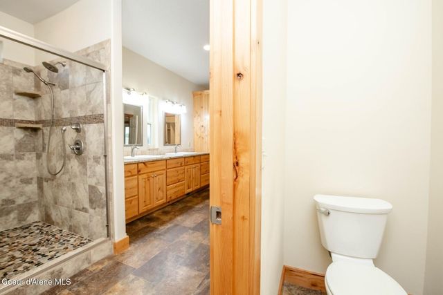 7463 W Lancaster Rd, Rathdrum, ID 83858