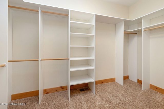 7463 W Lancaster Rd, Rathdrum, ID 83858