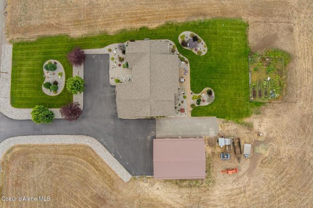 7463 W Lancaster Rd, Rathdrum, ID 83858