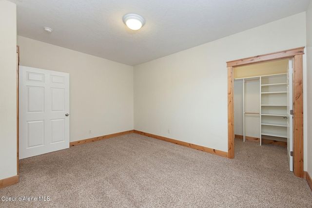 7463 W Lancaster Rd, Rathdrum, ID 83858