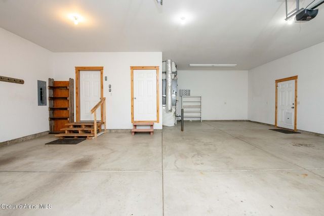 7463 W Lancaster Rd, Rathdrum, ID 83858