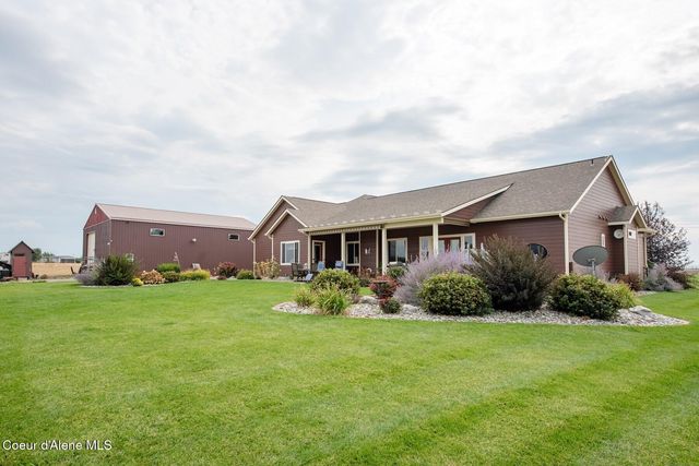 7463 W Lancaster Rd, Rathdrum, ID 83858