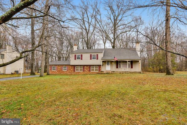 104 WOODLAND DR, Lansdale, PA 19446