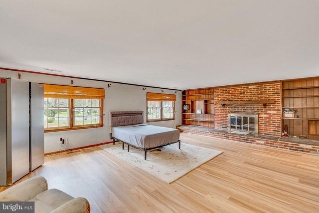 104 WOODLAND DR, Lansdale, PA 19446