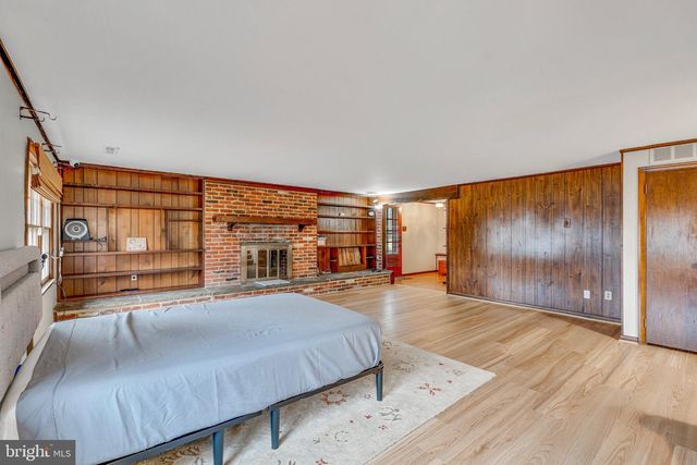 104 WOODLAND DR, Lansdale, PA 19446