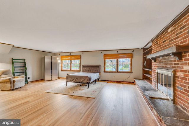 104 WOODLAND DR, Lansdale, PA 19446