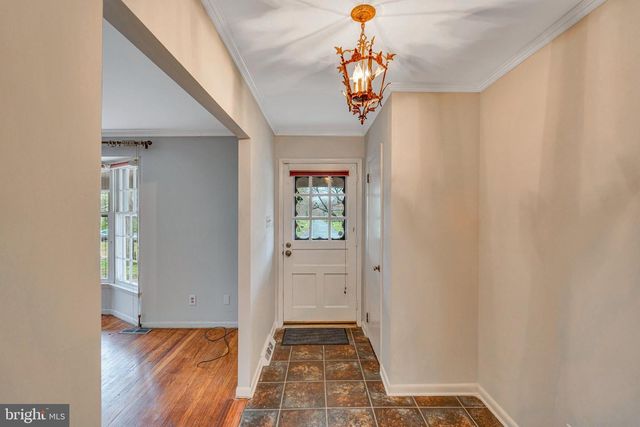 104 WOODLAND DR, Lansdale, PA 19446