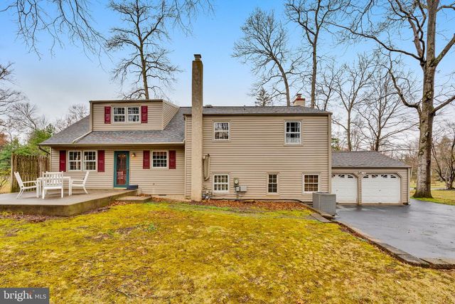 104 WOODLAND DR, Lansdale, PA 19446