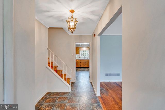 104 WOODLAND DR, Lansdale, PA 19446