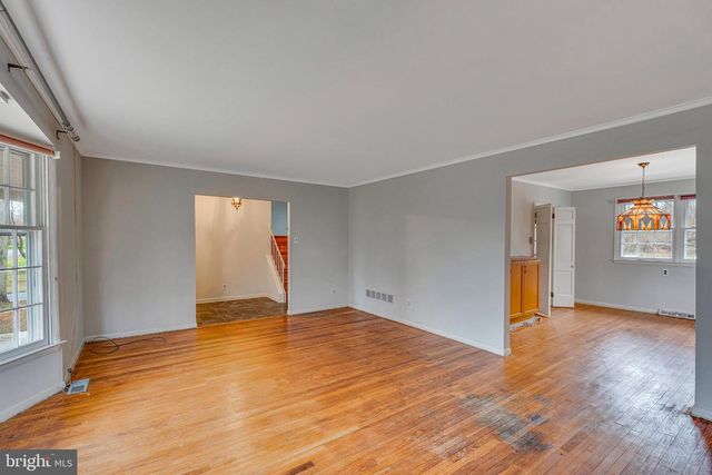 104 WOODLAND DR, Lansdale, PA 19446