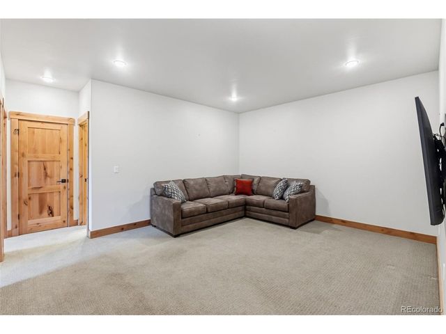 1342 Maryland Creek Rd, Silverthorne, CO 80498