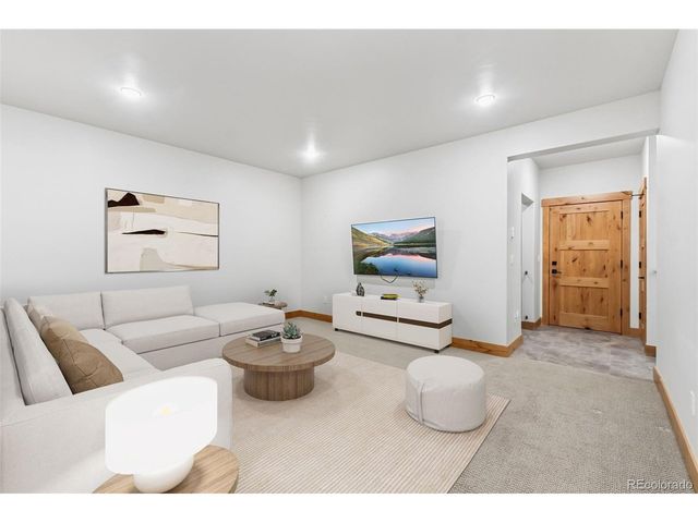 1342 Maryland Creek Rd, Silverthorne, CO 80498