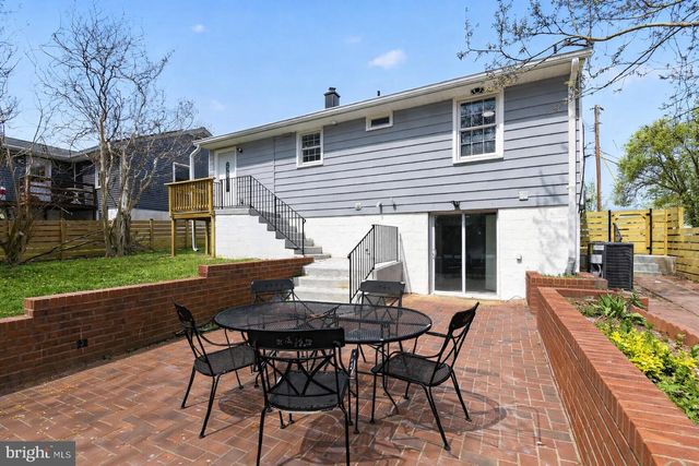 6019 JAMESTOWN RD, Hyattsville, MD 20782