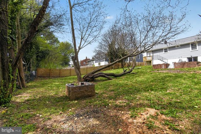 6019 JAMESTOWN RD, Hyattsville, MD 20782