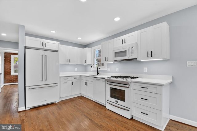 6019 JAMESTOWN RD, Hyattsville, MD 20782