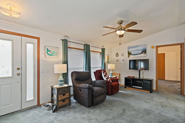 117 Parkwood Road, Elgin, IL 60123