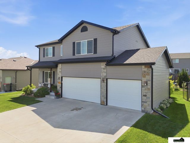 6811 N 10Th Street, Lincoln, NE 68521