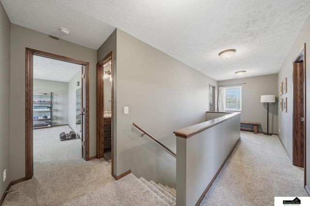 6811 N 10Th Street, Lincoln, NE 68521
