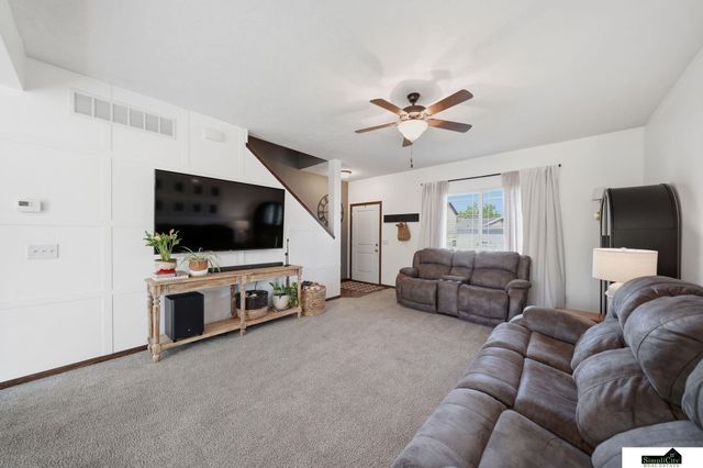 6811 N 10Th Street, Lincoln, NE 68521