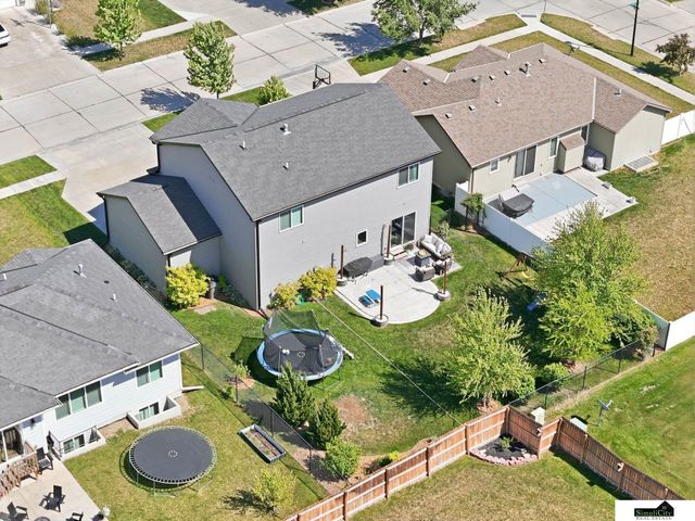6811 N 10Th Street, Lincoln, NE 68521