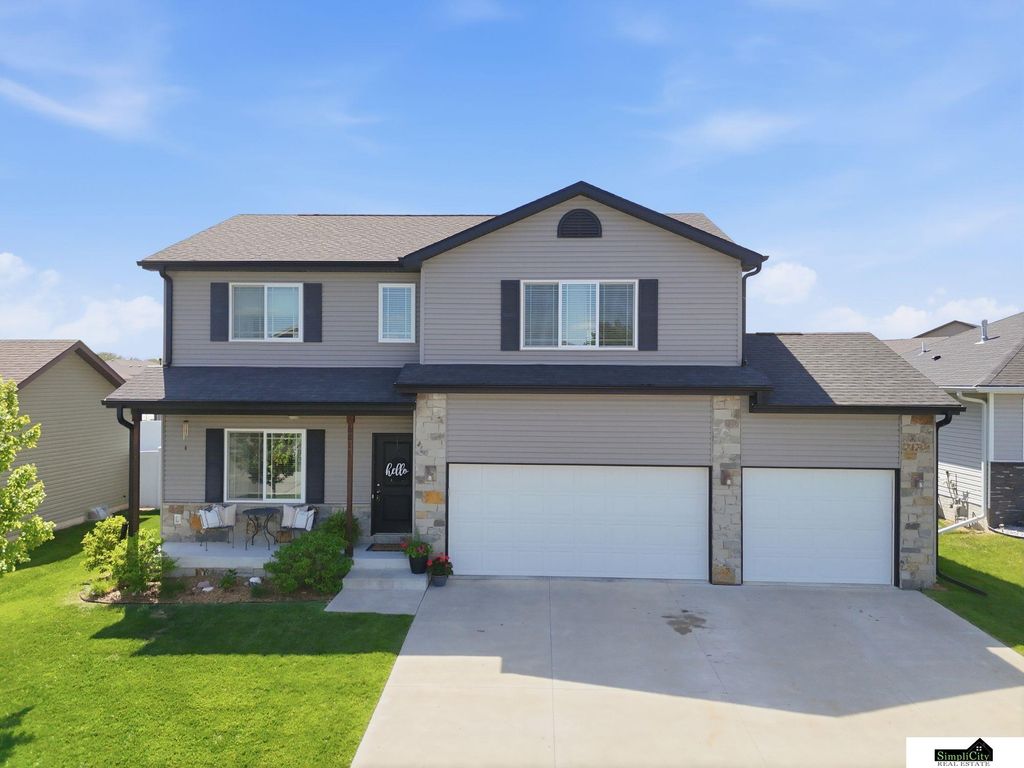 6811 N 10Th Street, Lincoln, NE 68521
