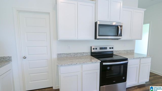329 CREEK BEND LANE, Alabaster, AL 35007