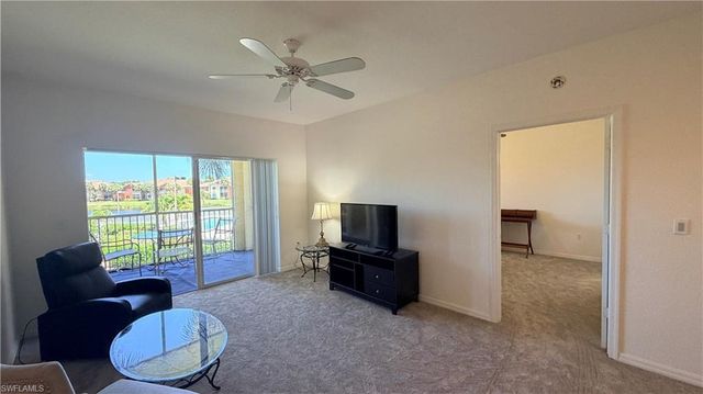 6490 Aragon WAY 205, Fort Myers, FL 33966