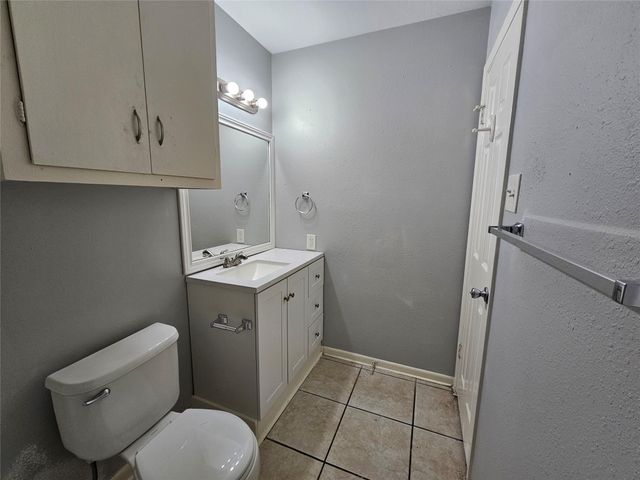 1304 GLENDA DR A, Round Rock, TX 78681
