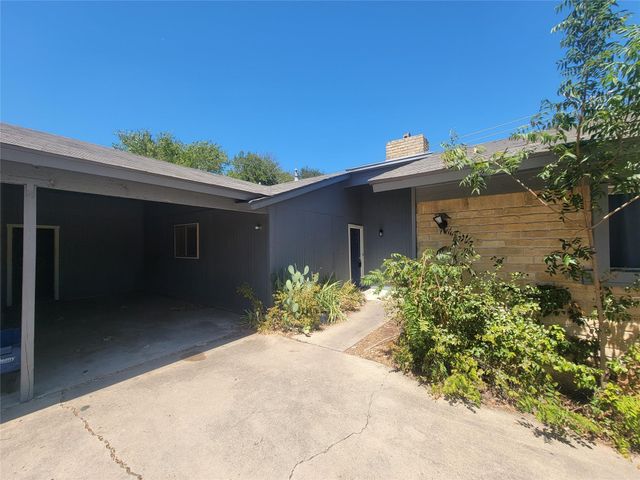 1304 GLENDA DR A, Round Rock, TX 78681