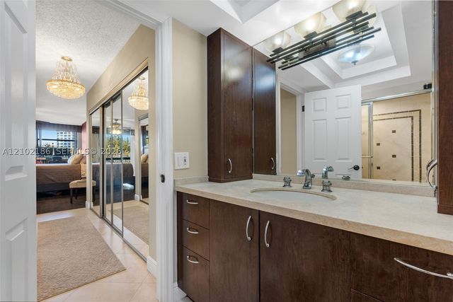 2900 NE 14th St Cswy 402, Pompano Beach, FL 33062