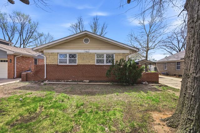 7903 E INDIANAPOLIS STREET, Wichita, KS 67207