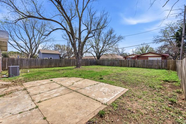 7903 E INDIANAPOLIS STREET, Wichita, KS 67207