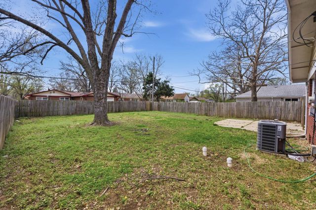 7903 E INDIANAPOLIS STREET, Wichita, KS 67207