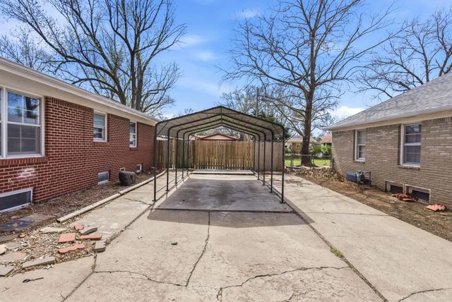 7903 E INDIANAPOLIS STREET, Wichita, KS 67207