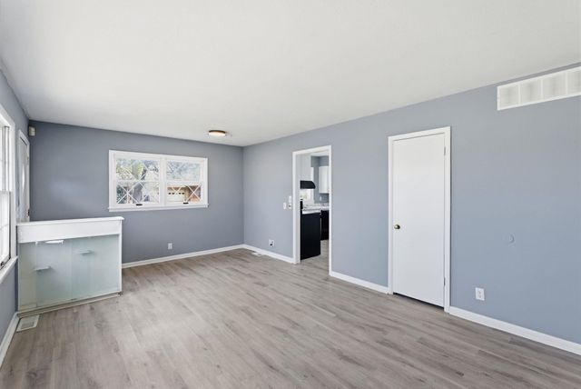 7903 E INDIANAPOLIS STREET, Wichita, KS 67207