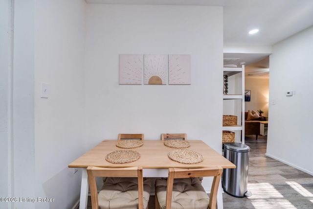 4020 Parthenia Ave, Louisville, KY 40215