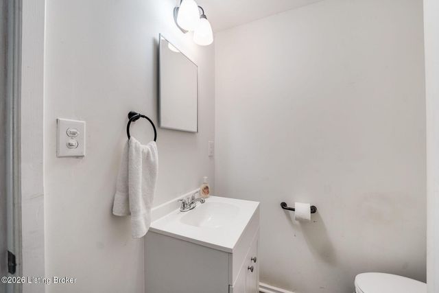 4020 Parthenia Ave, Louisville, KY 40215