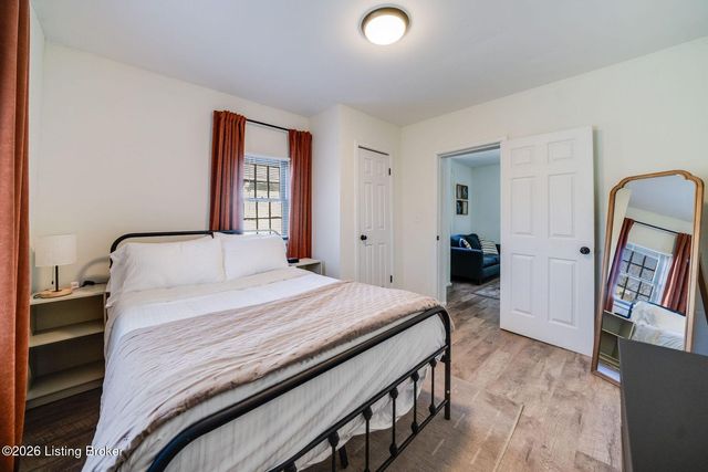 4020 Parthenia Ave, Louisville, KY 40215