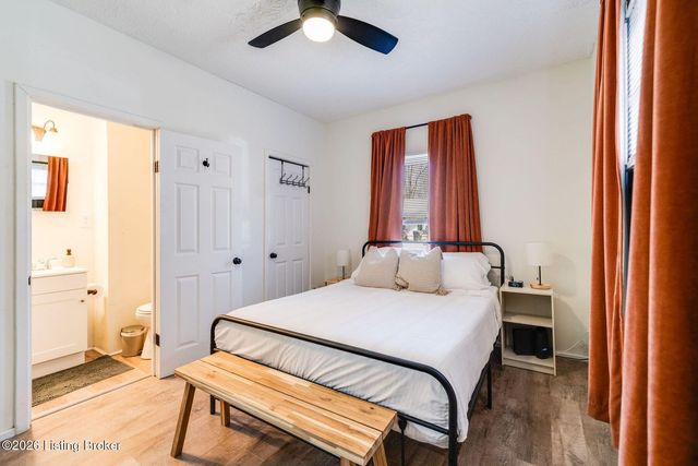 4020 Parthenia Ave, Louisville, KY 40215