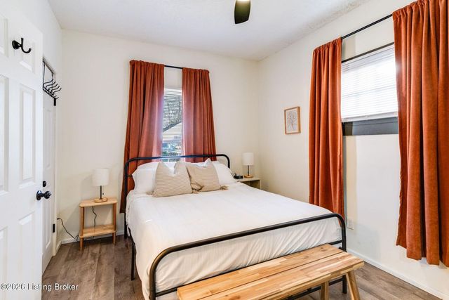 4020 Parthenia Ave, Louisville, KY 40215